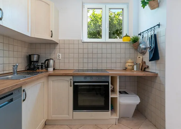 Hrabar Longo * Trogir