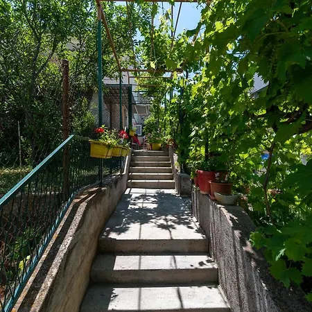 Hrabar Longo Διαμέρισμα Τρογκίρ