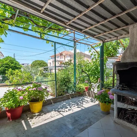 Διαμέρισμα Hrabar Longo