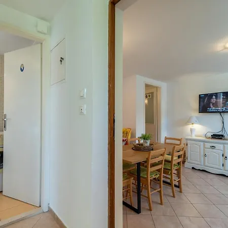 Hrabar Longo Appartement *